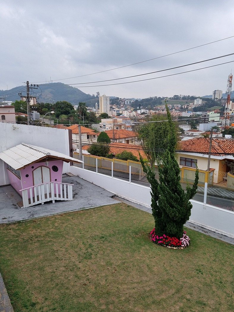 Casa Blanca mansion in São Roque with 5 parking